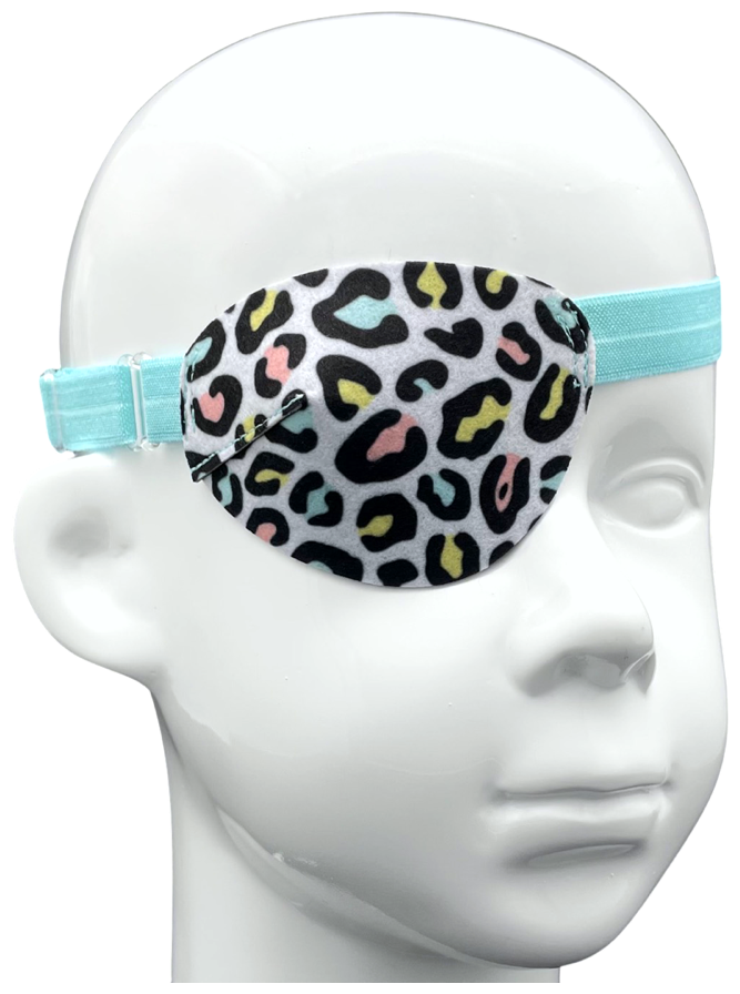 Окклюдер на резинке eyeOK "Леопардовый на белом", размер детский, для закрытия правого глаза, анатомический