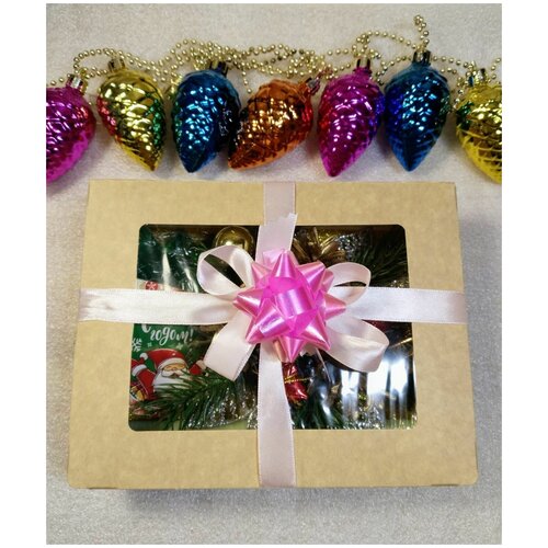 Подарочный набор из мыла ручной работы и подсвечника, новогодний сувенир 