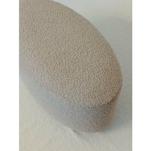 Пуфик пуф Овальный в прихожую мех бежевый цвет на ножках с войлочными подпятниками 3990₽