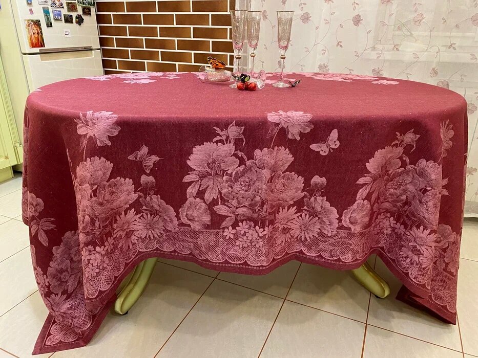 Скатерть на стол, 150х250, тканевая, цвет бордо, хлопок и лен, "Пионы в кружевах", Яковлевский жаккард.