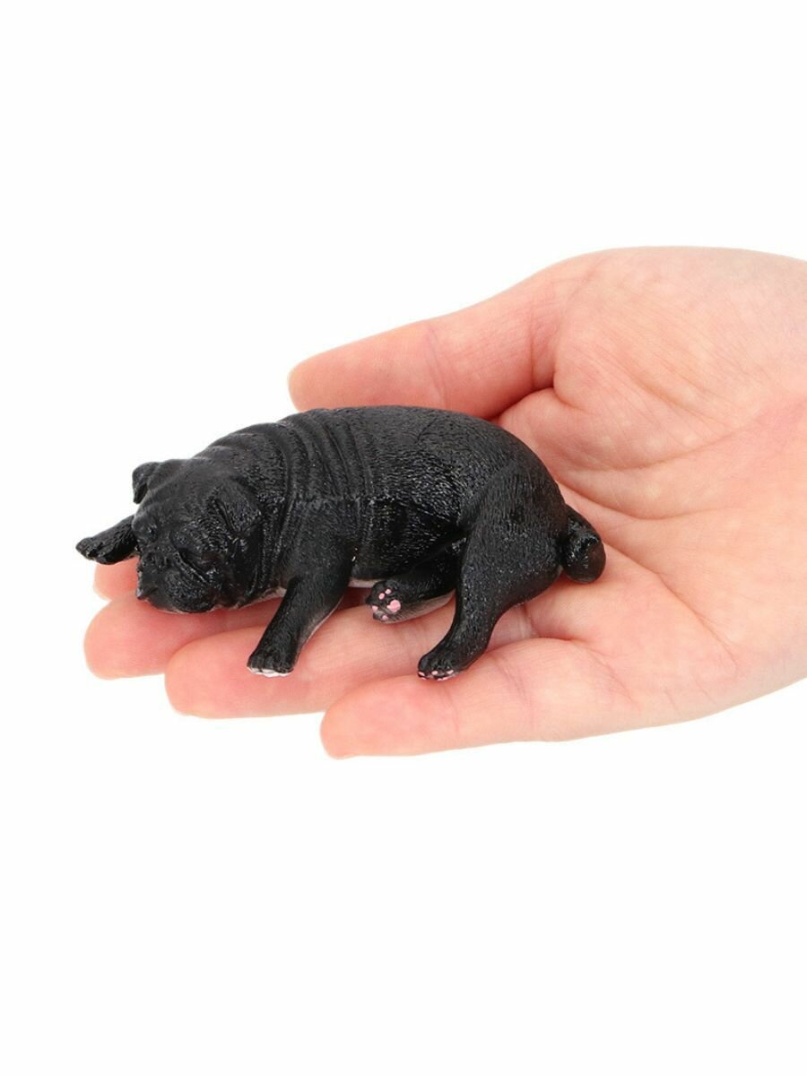 Фигурка спящий Мопс черный, 9 см / Собака фигурка — фото 1