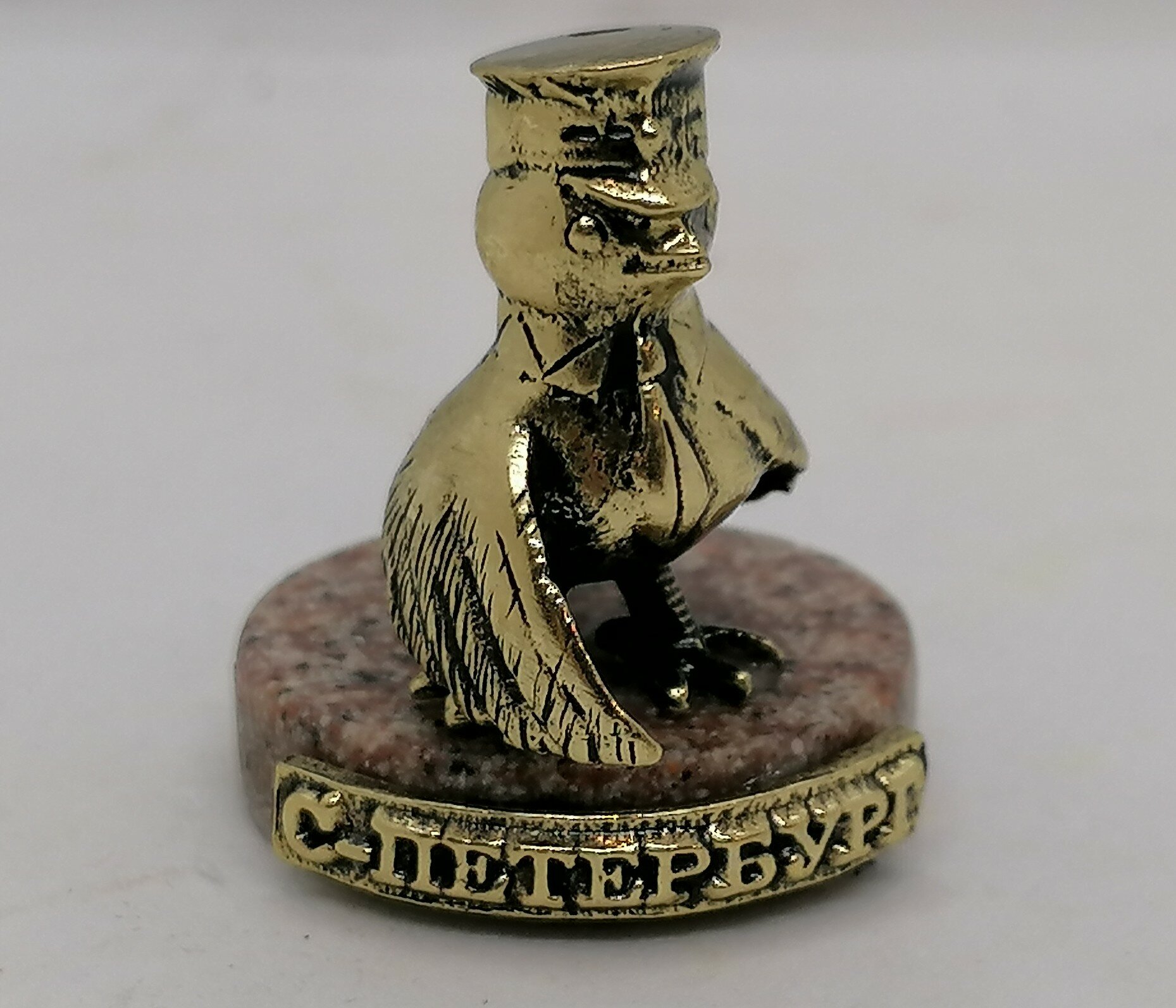 Статуэтка BRONZAMANIA "Чижик-Пыжик с галстуком ", бронзовый на граните. — фото 1