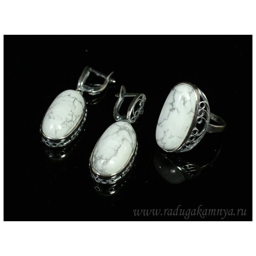 кольцо и серьги с кахолонгом овал размер 18 радугакамня Комплект бижутерии: кольцо, серьги, кахолонг, размер кольца 18, белый