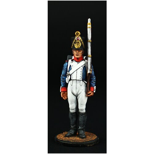 Оловянный солдатик SDS : Фузилёр 61-го линейного полка. Франция, 1812-14 гг оловянный солдатик sds французский сапер 3 го полка конных егерей 1812 г