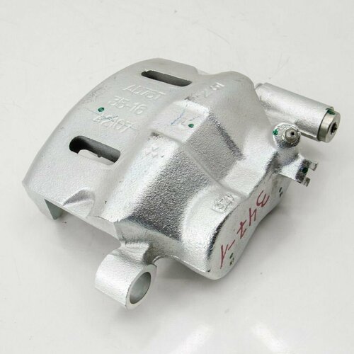 Суппорт передний левый ISUZU ELF NPR70-75 NKR66-71 рессорная подвеска под разные колодки AKEBONO 27990₽