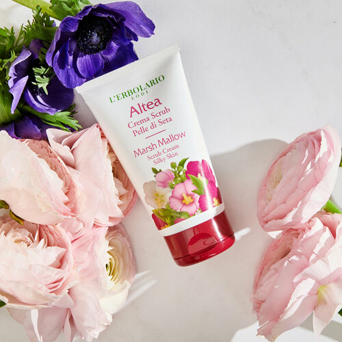 LERBOLARIO Скраб для тела Marsh Mallow Scrub Cream Silky Skin 150мл 2326₽