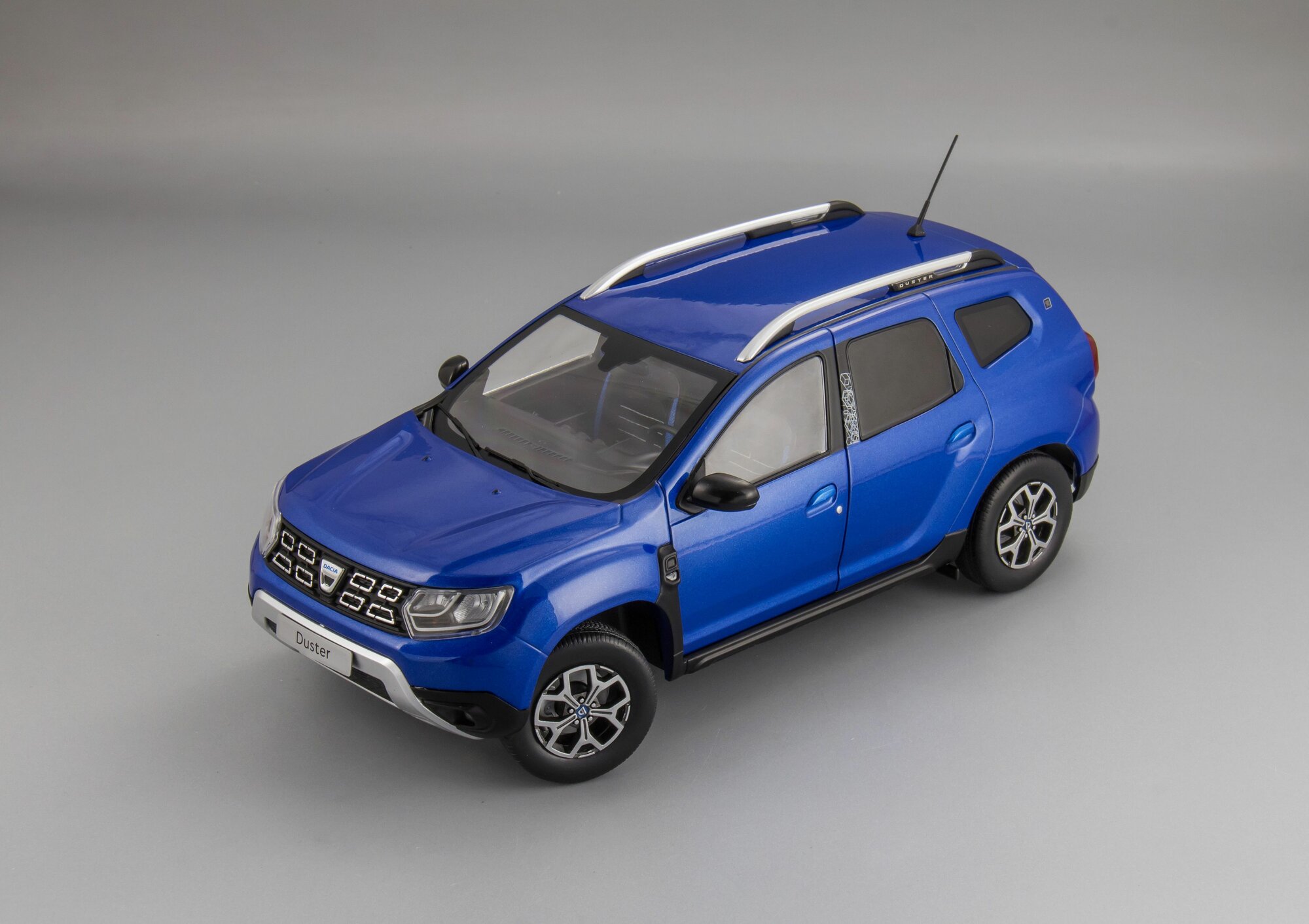 Коллекционная масштабная модель 1:18 Dacia Duster PH.2 - 2018 от Solido