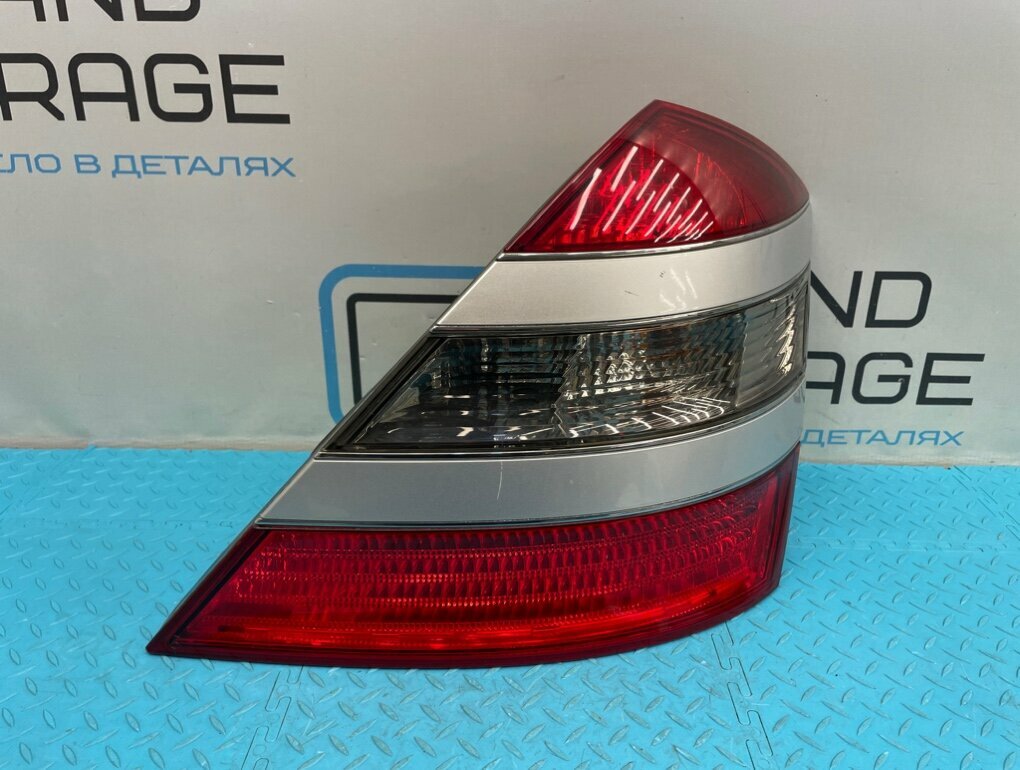 Фонарь Mercedes-Benz S-Class 2005 W221 273.961 5.5 OEM A2218200266