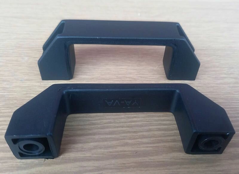 Ручка промышленная пластиковая отверстие D7 длинна 110мм