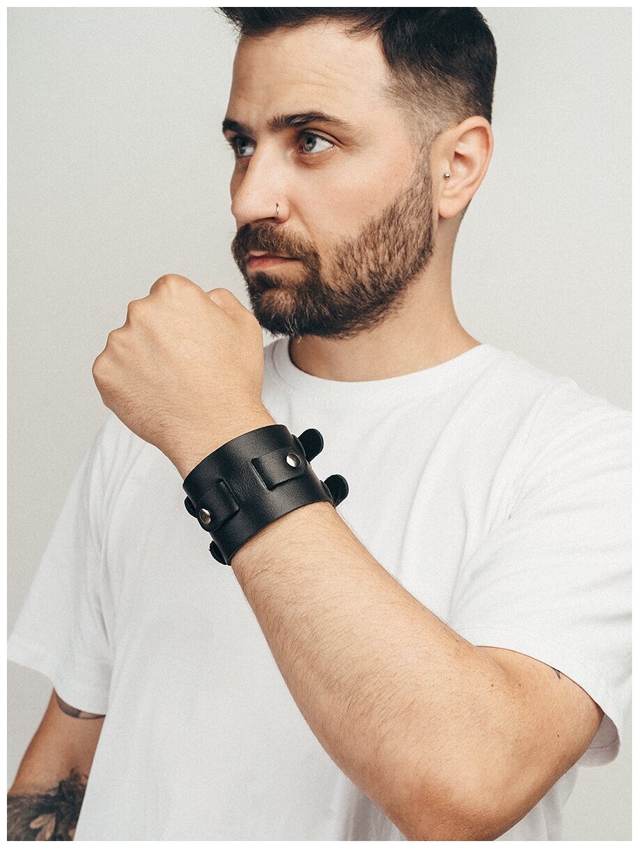 Кожаный браслет мужской черный широкий украшения из кожи — купить винтернет-магазине по низкой цене на Яндекс Маркете