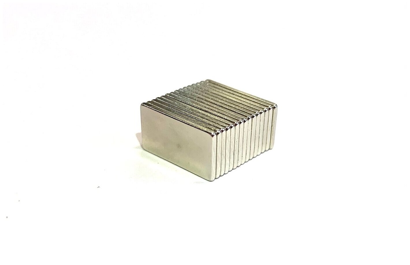 Неодимовый магнит 15х8х1 мм - 15 шт блок - фотография № 2