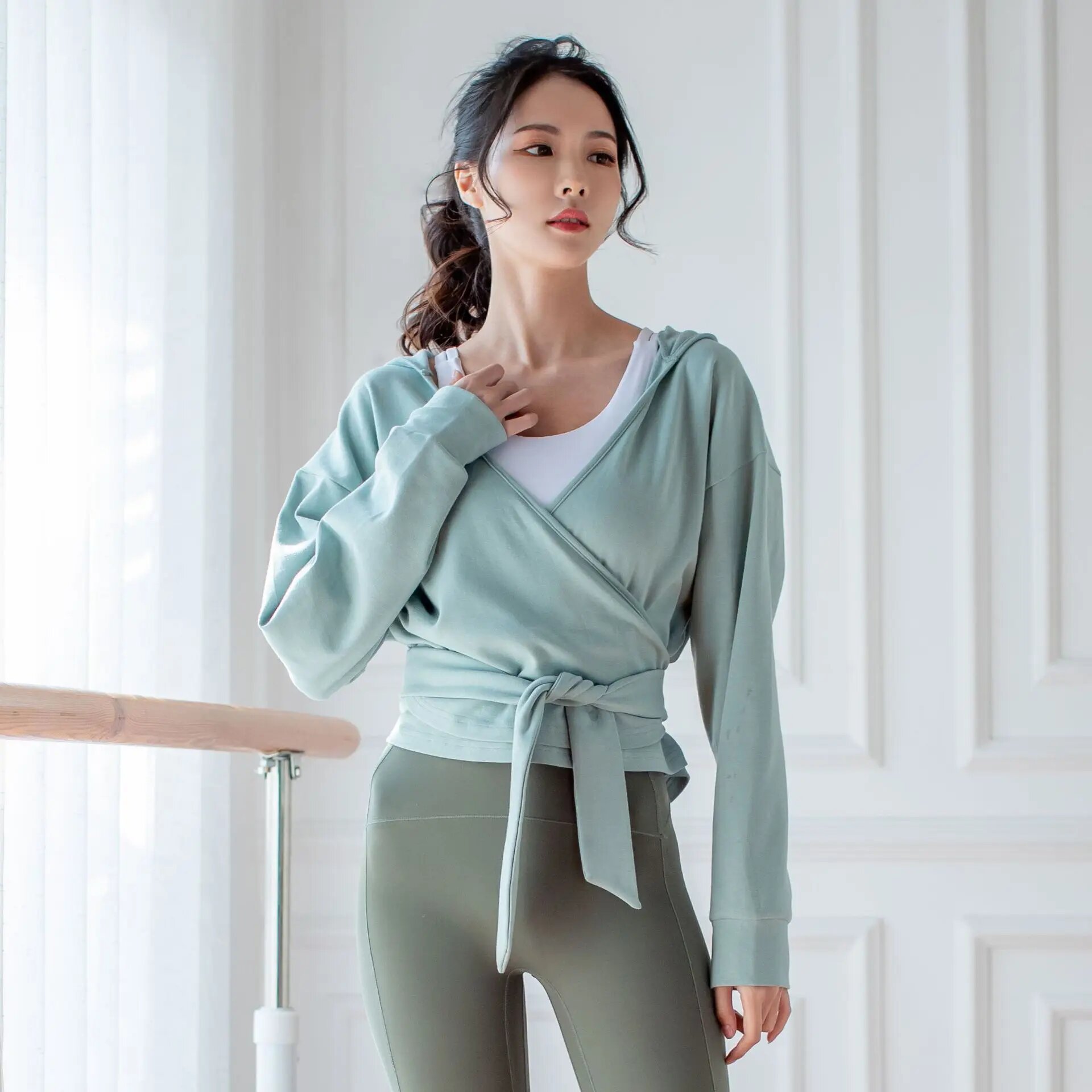 Топ спортивный GROSKMA размер L-XL