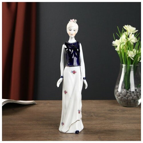 фото Сувенир керамика "молодая девушка в платье с цветами" кобальт 28х6,5х6,5 см 4283139 сима-ленд
