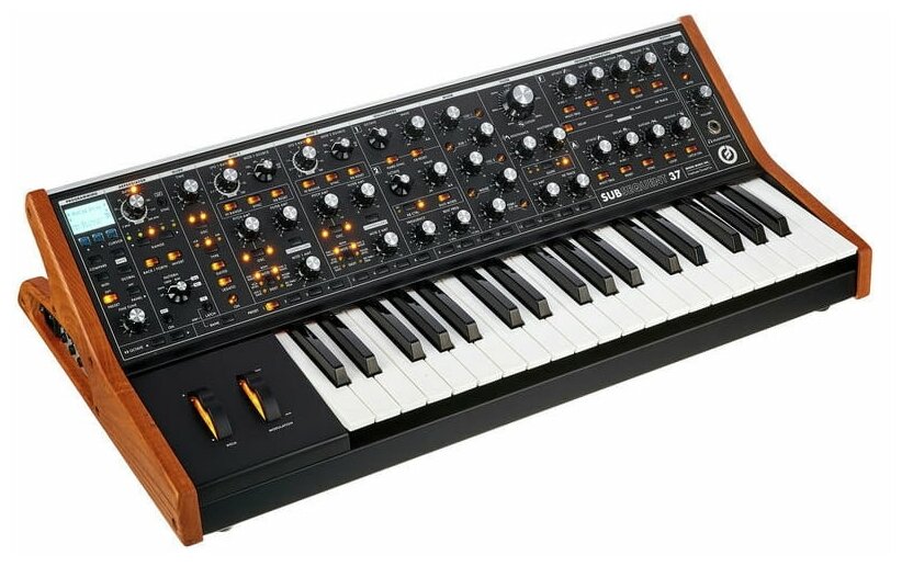 Moog Subsequent 37