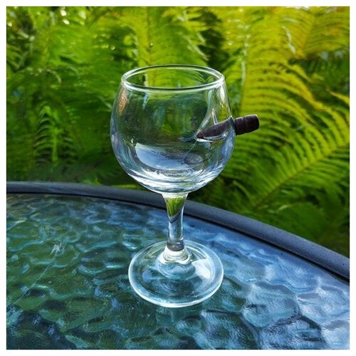 Рюмка с пулей