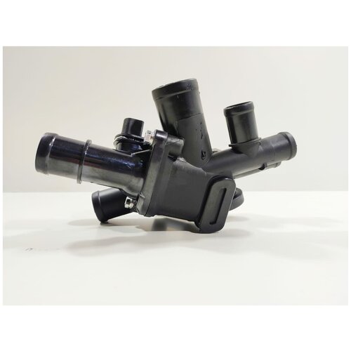 Термостат с корпусом в сборе Octavia A4 1.4 1.6