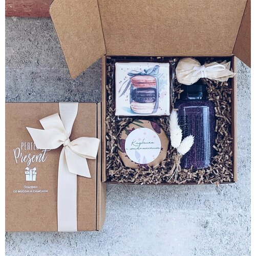 Подарок девушке жене маме коллеге Подарочный набор для женщин 1600₽