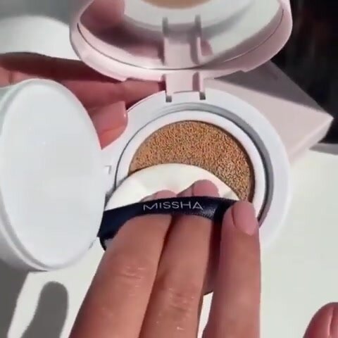 MISSHA Тональный крем - кушон для лица Magic Cushion Cover Lasting #21 SPF 50 / Корейская Косметика / Солнцезащитный — фото 1