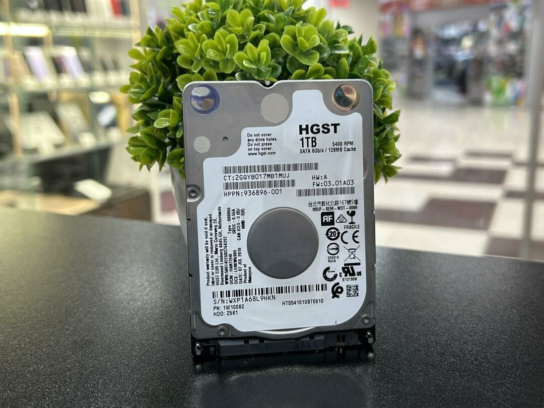 Жесткий диск HGST SATA-III 1Tb 1W10028 HTS541010B7E610 Travelstar Z5K1 (5400rpm) 128Mb 2.5"