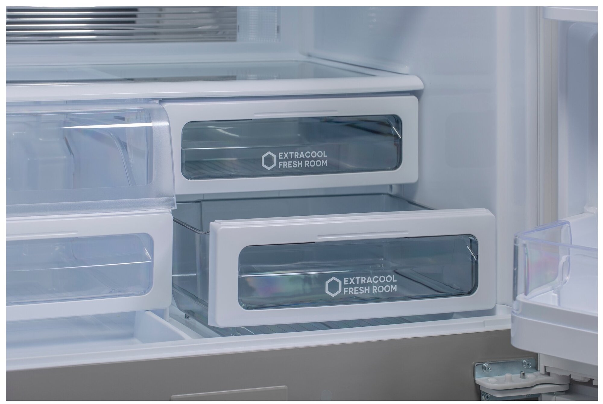 Холодильник SHARP , трехкамерный, белый - фото №13