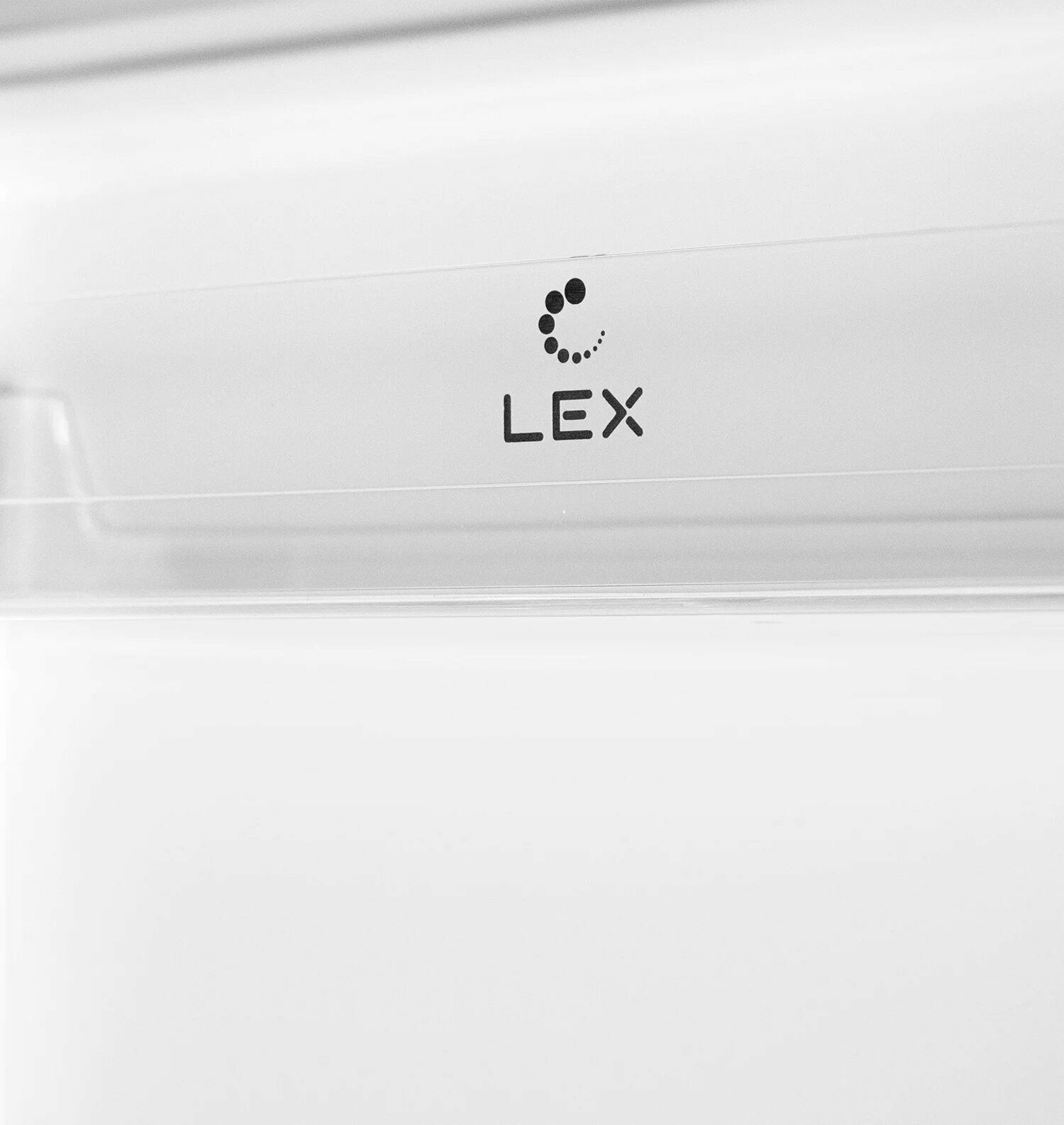 Морозильная камера встраиваемая Lex FBI 101 DF шкаф белый 97 л ручное размораживание