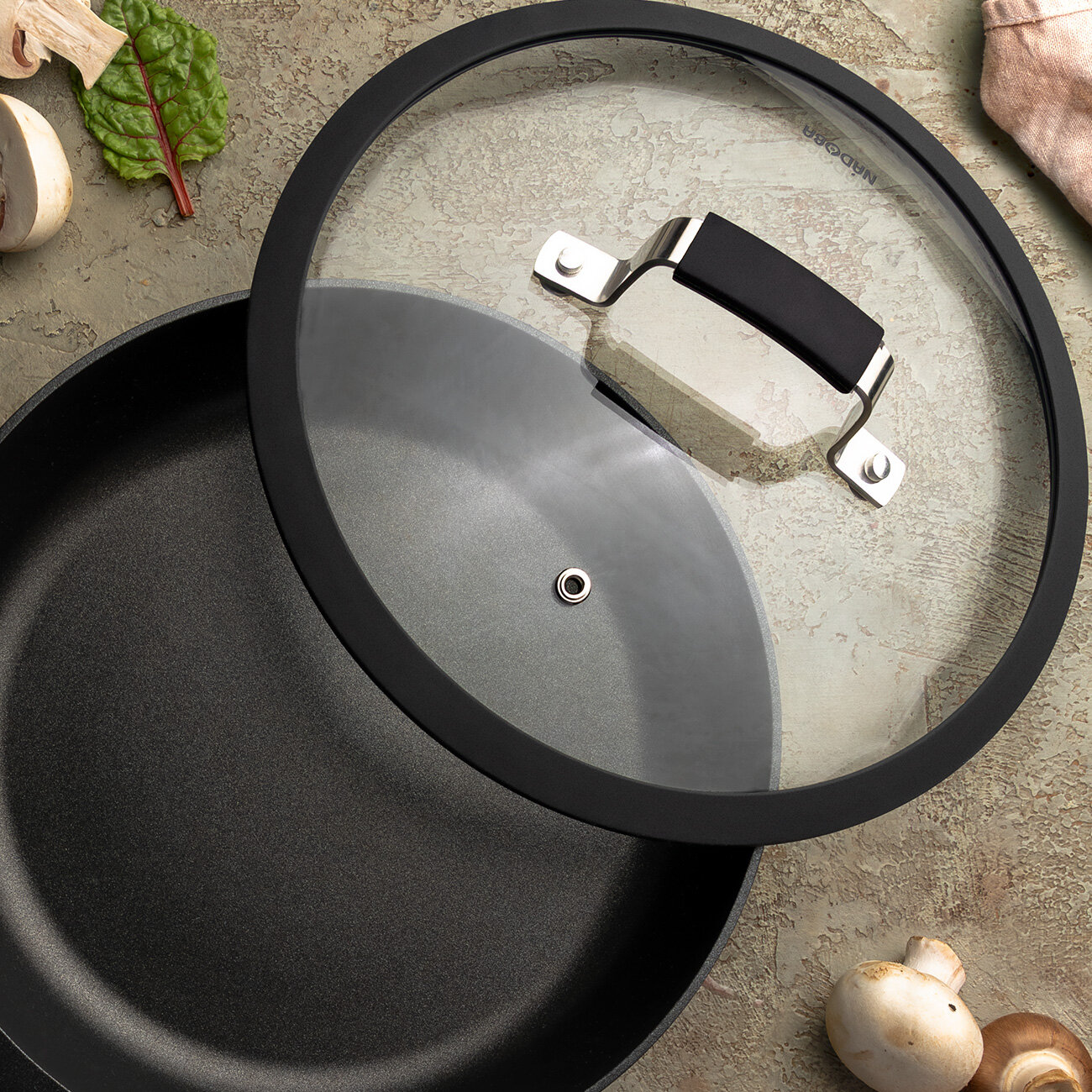 Крышка для сковороды и кастрюли Nadoba, LOTA, 26 см с пароотводом — фото 1