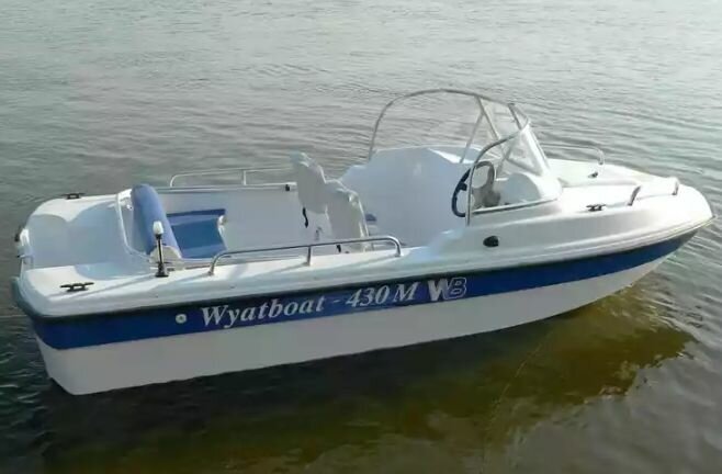Стеклопластиковая лодка Wyatboat-430M (тримаран)/ Стеклопластиковый катер/ Лодки Wyatboat
