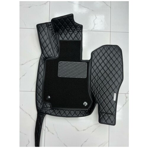 Кожаные 5D коврики на Mersedes Benz GLC