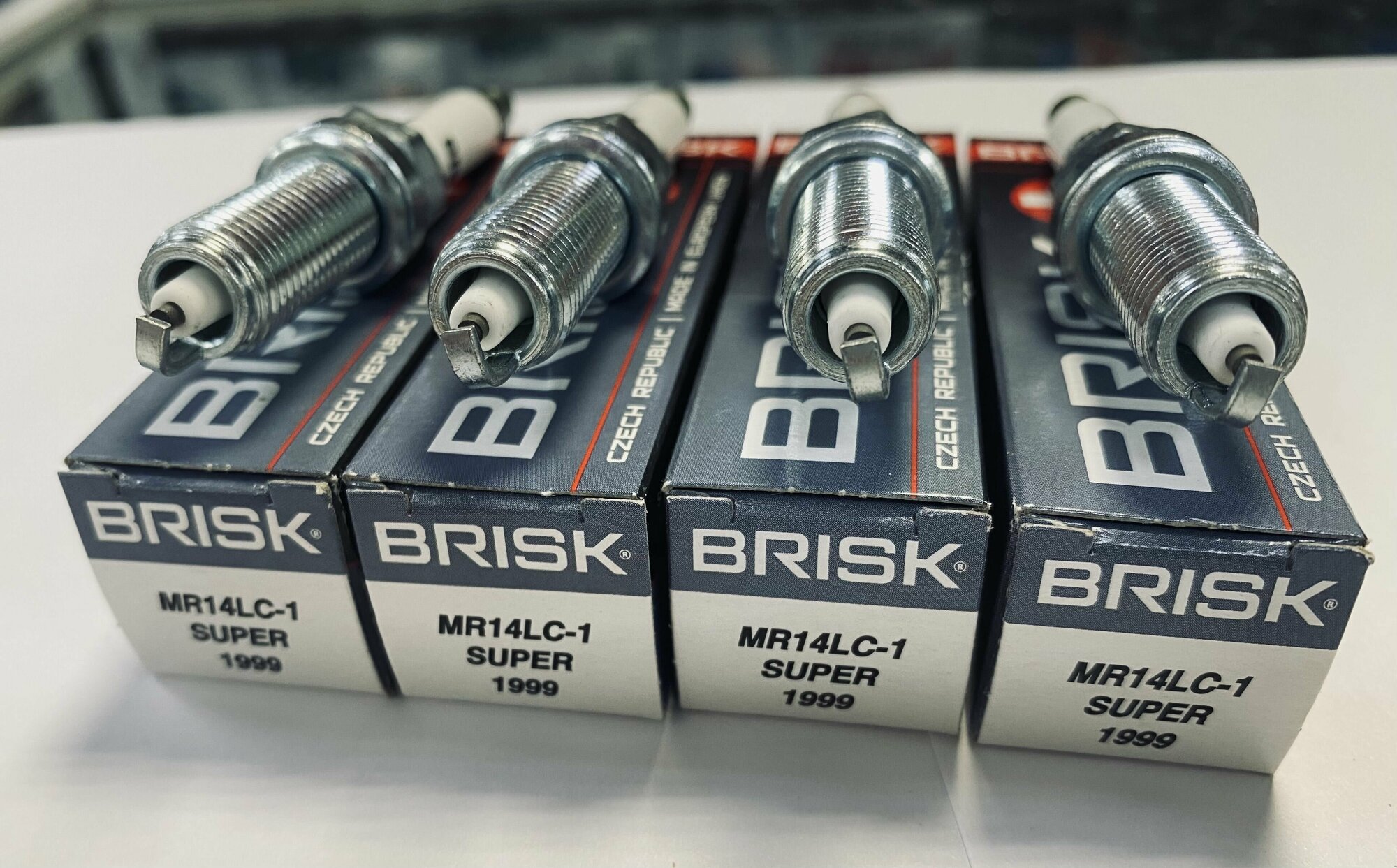 Свечи зажигания BRISK MR14LC-1 8кл 2190 Гранта Ларгус (двигатель 11182) 4