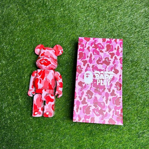 Медведь Bearbrick pink