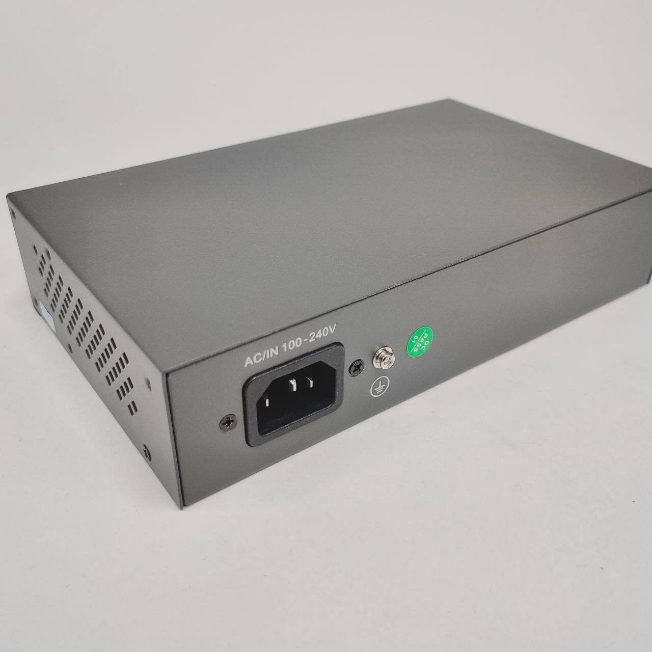 PoE Коммутатор SVB-604