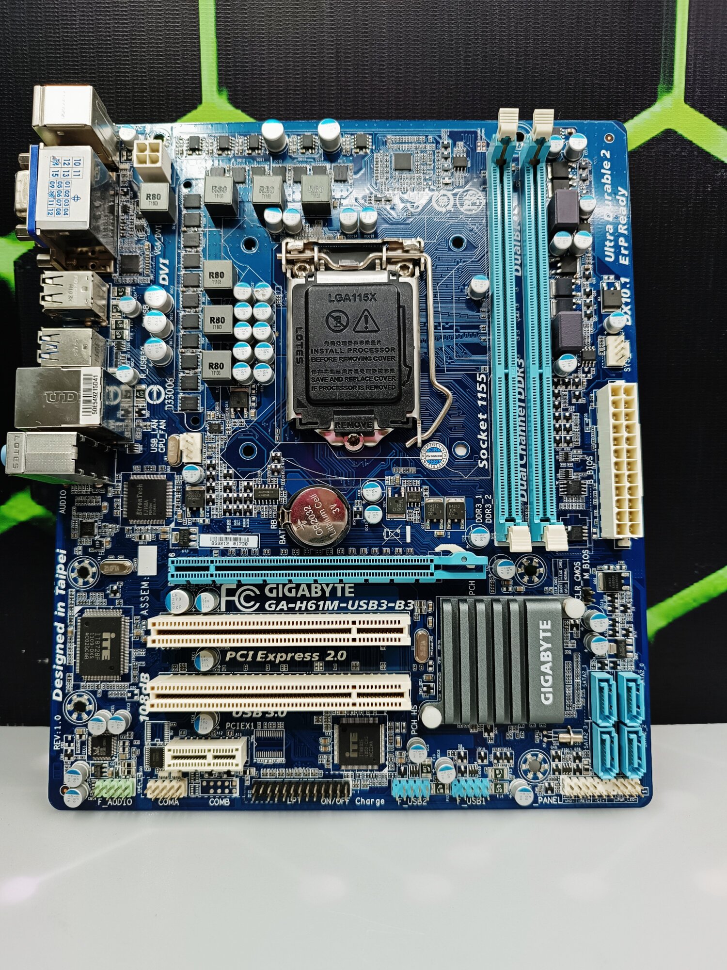 Материнская плата GIGABYTE GA-H61M-USB3-B3 DDR3 LGA1155 microATX