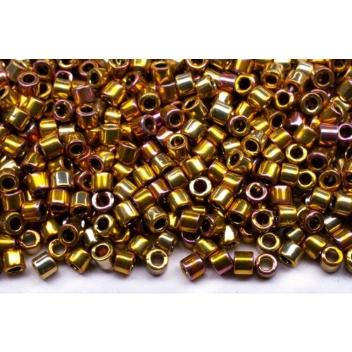 бисер японский miyuki delica цилиндр 10 0 dbm 0007 коричневый ирис металлизированный 5 грамм Бисер японский MIYUKI Delica цилиндр 10/0 DBM-0501 ирис, золото 24К снаружи, 5 грамм