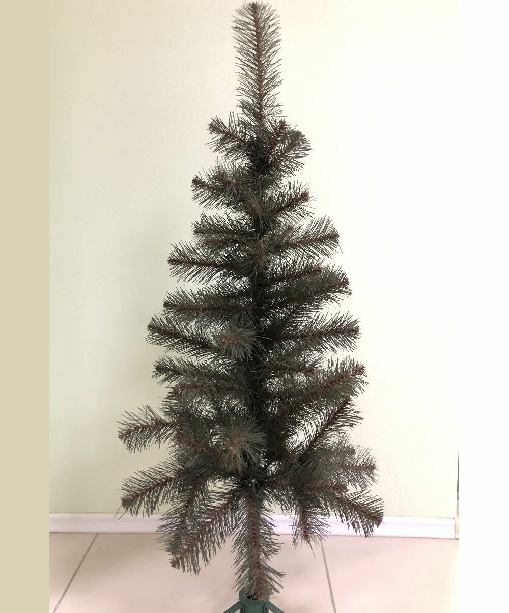 фото Искусственная елка из ПВХ 120 см, Ель зеленая "Лесная" 1.2 м, с пластиковой подставкой