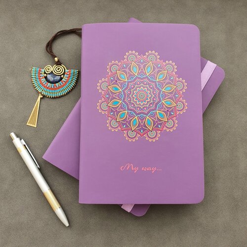 Ежедневник А5 недатированный с принтом 