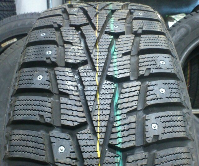 225/70 R-15C Nexen Winguard Spike LTV 112/110R Ш