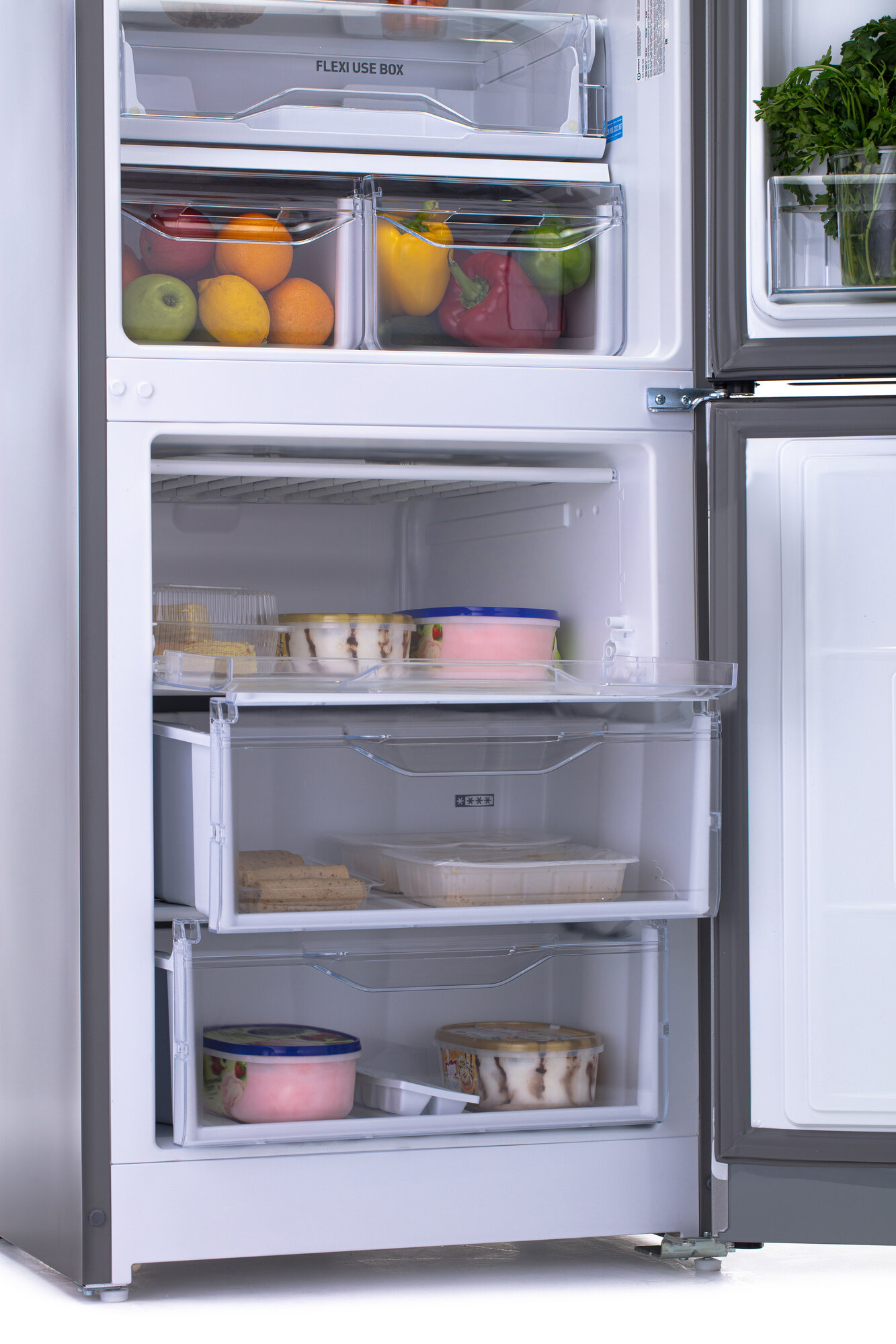 Двухкамерный холодильник Indesit DS 4180 G, серебристый - фотография № 4