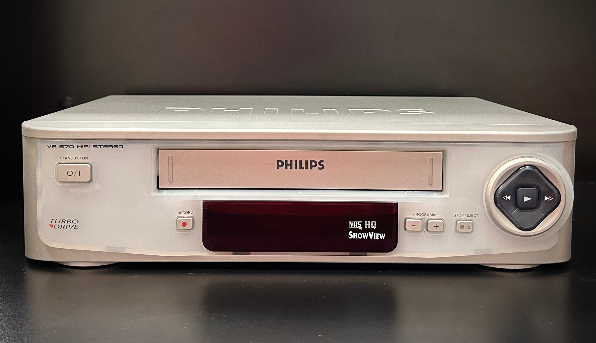 Видеомагнитофон Philips VR 670 HI-FI Stereo Turbo Drive ShowView