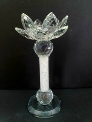 Подсвечник из хрустального стекла с насыпными стразами , 10*8*19,5см.