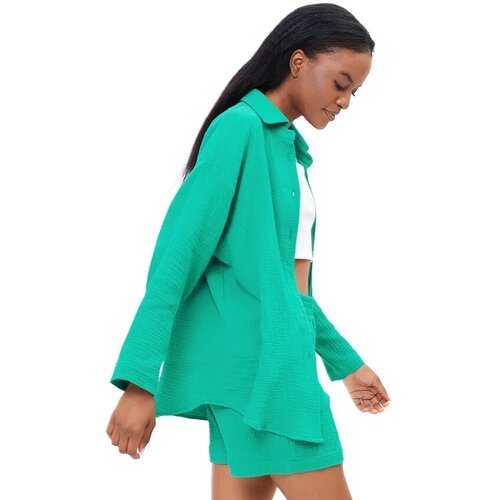 фото Костюм colorncotton, рубашка и шорты, повседневный стиль, свободный силуэт, карманы, размер m, зеленый