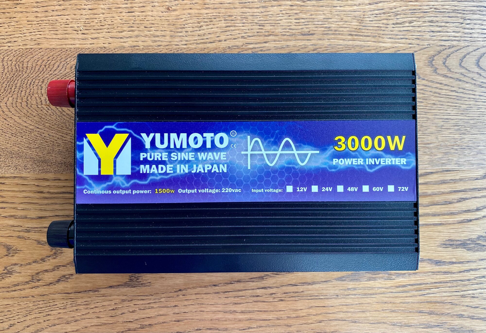 Инвертор YUMOTO 3/15 кВт чистый синус 12-220V преобразователь напряжения