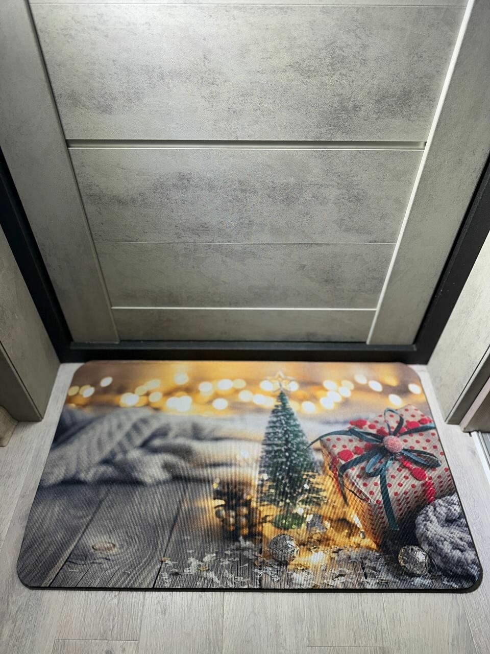 Коврик новогодний влаговпитывающий противоскользящий 45x75см