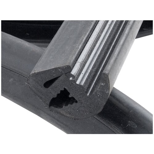 Уплотнитель стекла МАЗ ветрового 5336-5206018