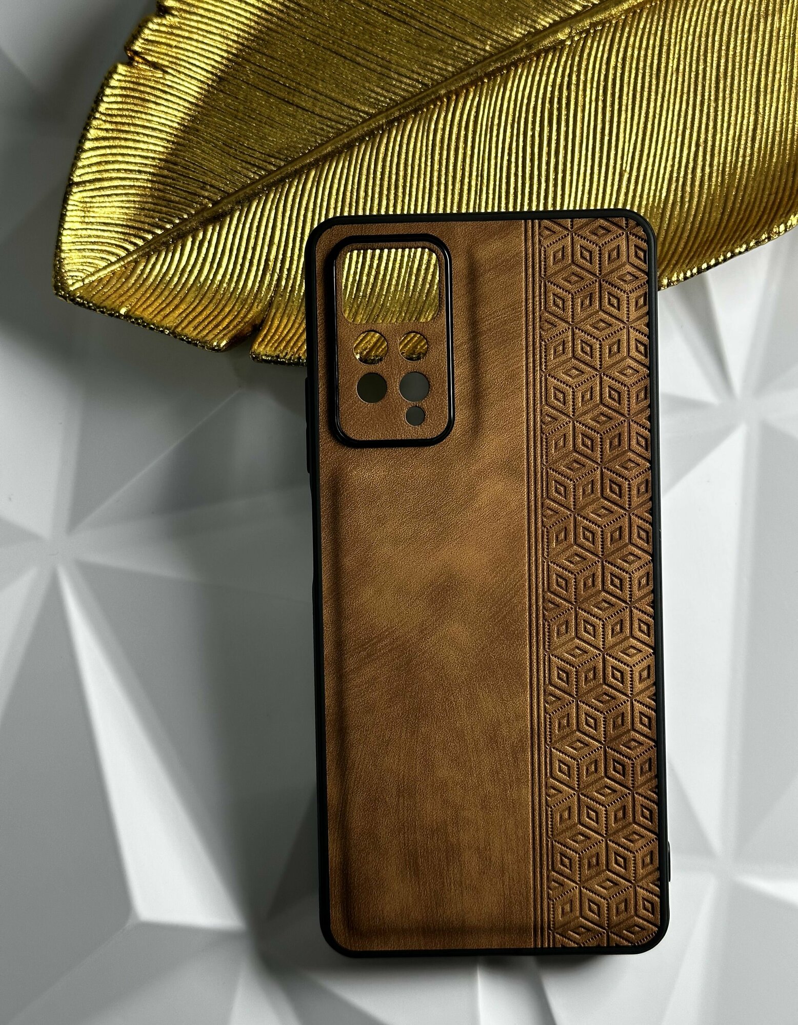 Чехол кожаный на Xiaomi Redmi Note 12 Pro 4G/ Чехол на Сяоми Редми Нот 12 Про 4g с защитой камеры, геометрия, коричневый