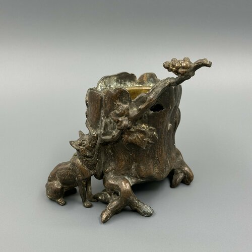 Карандашница Собака у дерева металл Западная Европа 1920-1940 гг 16250₽