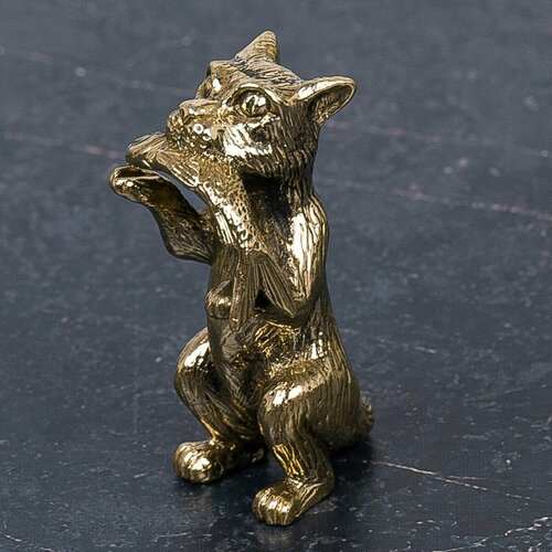 Статуэтка скульптура Волк с рыбой бронзовая 2400₽