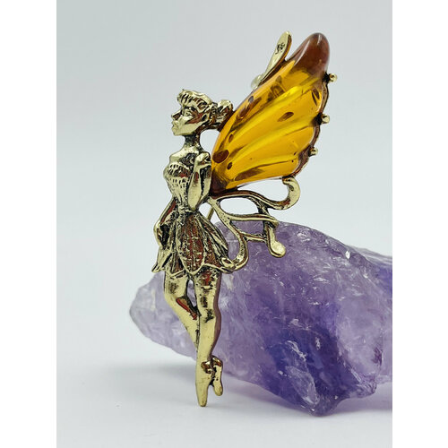 Брошь AMBER Land, янтарь прессованный, белый