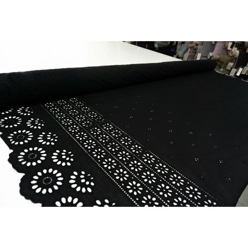 Ткань для шитья Шитье с каймой черное StMc