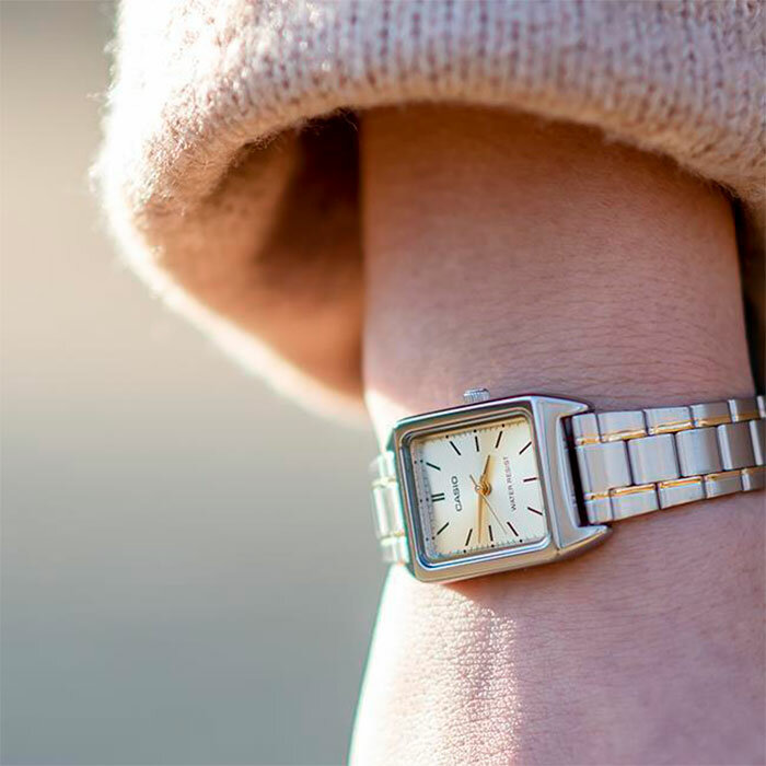 Наручные часы CASIO Collection, серебряный — фото 1