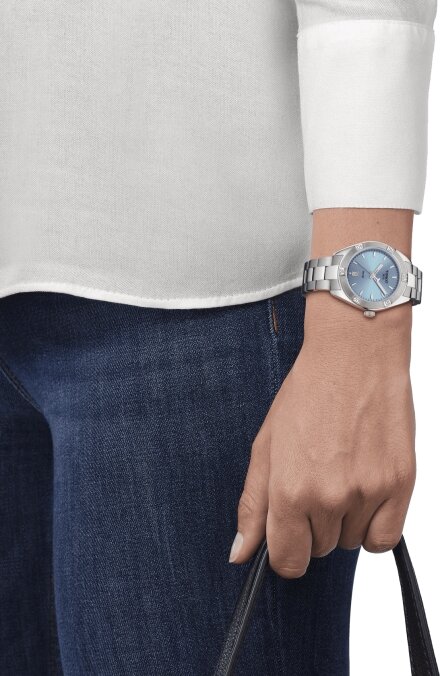 Наручные часы TISSOT T-Classic, голубой — фото 1